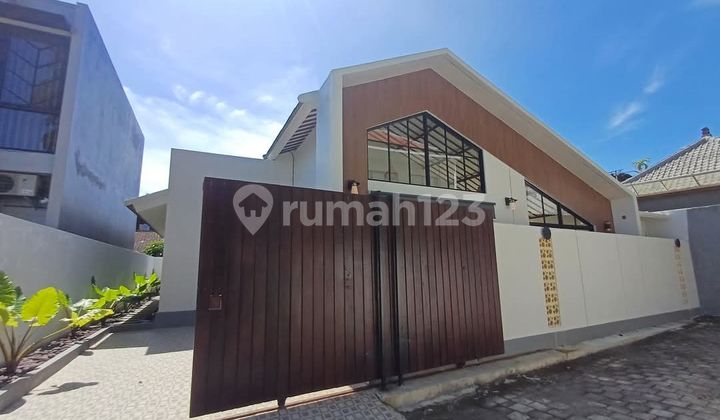 Di Jual Vila di Pande Putri, Jl. Batur Sari No. 188, Sanur Kauh, Denpasar Selatan, Kota Denpasar, Bali, Indonesia, 80227, Sanur 230.0 m² SHM Di Jual Vila di Pande Putri, Jl. Batur Sari No. 188, Sanur Kauh, Denpasar Selatan, Kota Denpasar, Bali, Indonesia, 80227, Sanur 230.0 m² SHM