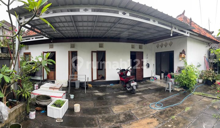 Minimalist 1-Story House in a Strategic Location