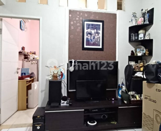 For Sale, Serene, Comfortable, and Strategic Home in Graha Adena, Graha Raya Bintaro, South Tangerang 2