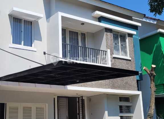 Disewakan Rumah Rapi Semi Furnished - Pondok Hijau Golf, Serpong
