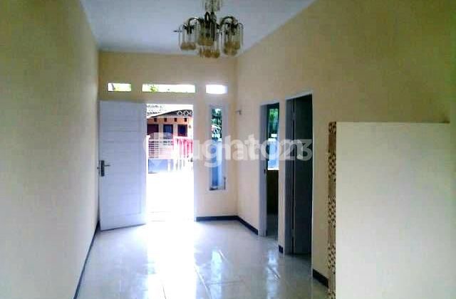 RUMAH SIAP DIHUNI VILA GADING HARAPAN 1, KEBALEN, 20 MENIT DARI STASIUN BEKASI 1