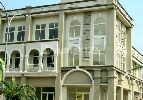 Shop House Hook Near Grand Galaxy City Mall 1