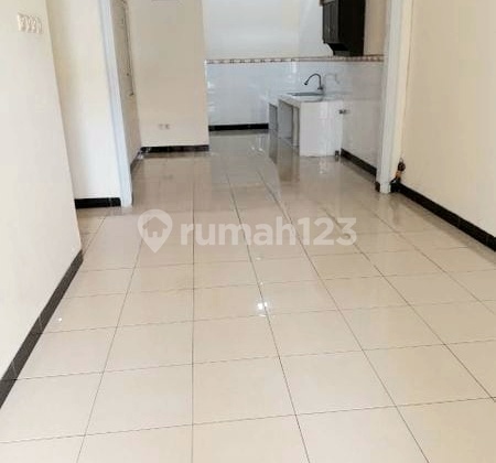 Rumah Dekat Sekolah St.john Di Harapan Indah 