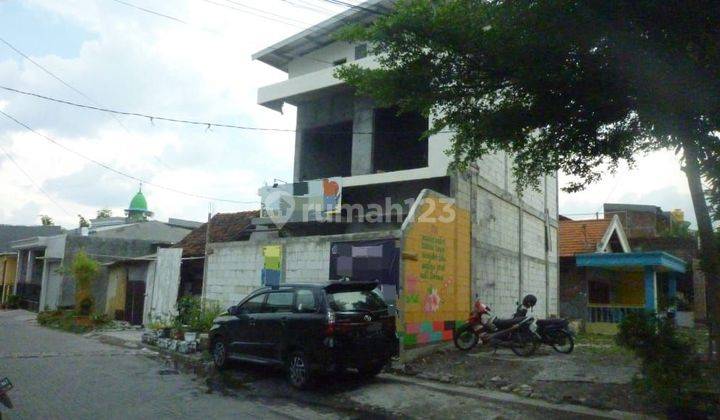 Lelang Rumah Surabaya Di Wiyung Di De Alamuda Residence 2