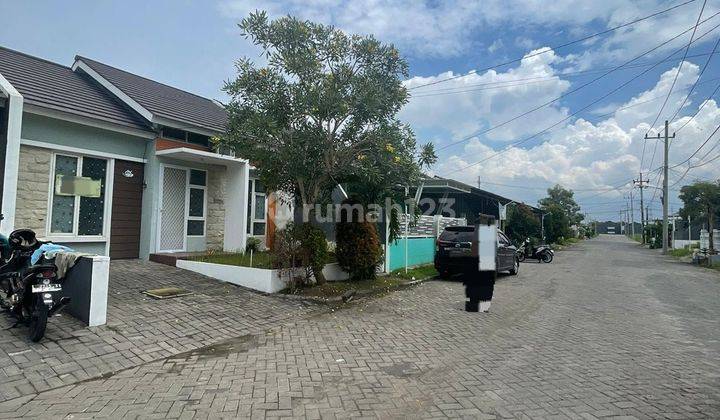 Lelang Rumah Gresik Di Menganti Di Jade Hamlet 2