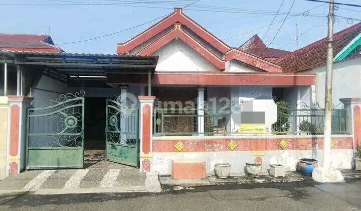 For Sale Secondary House in Balongsari, Magersari, Mojokerto
