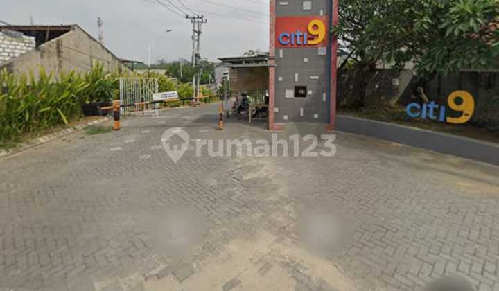 0923.176s Auction for Gresik House in Kebomas at Grand City 9 Residence 1