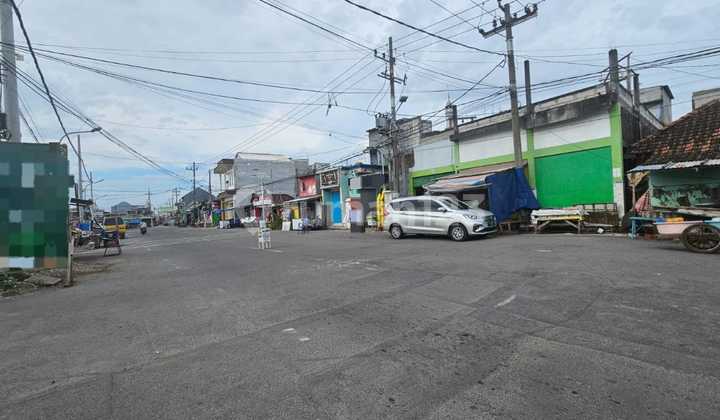 0211.68S Lelang Rumah Usaha Surabaya di Bulan di Cumpat 2