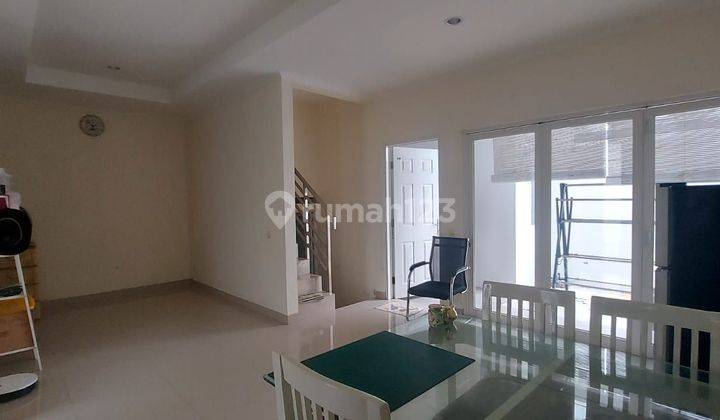 Dijual Rumah 2 Lantai di Perumahan Kedungmundu 2