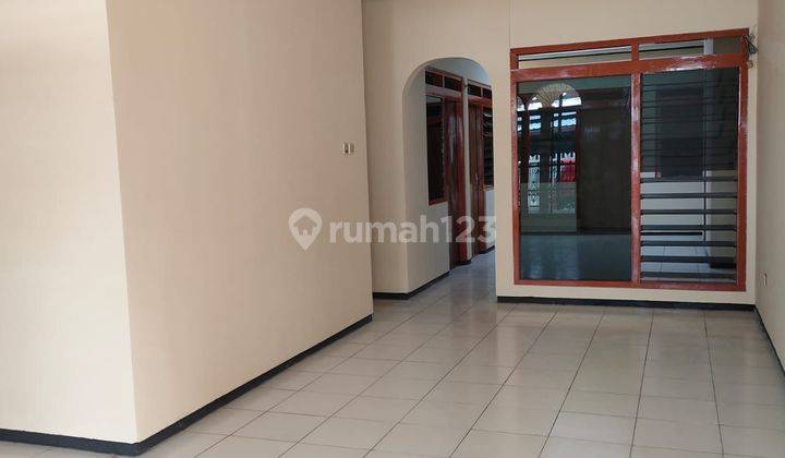 Dijual Rumah di Jalan Badak Semarang 2