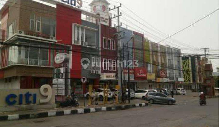 Lelang Gresik Di Kebomas Di Grand Plaza 2