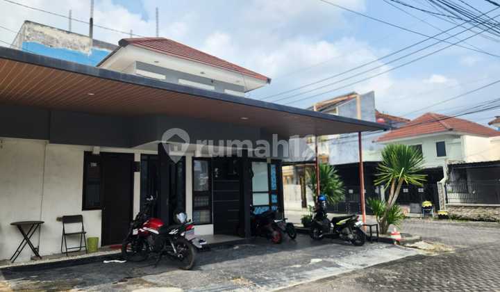 1229.114(c) Gresik Auction House in Kebomas, Andalusia Regency 1229.114(c) Gresik Auction House in Kebomas, Andalusia Regency