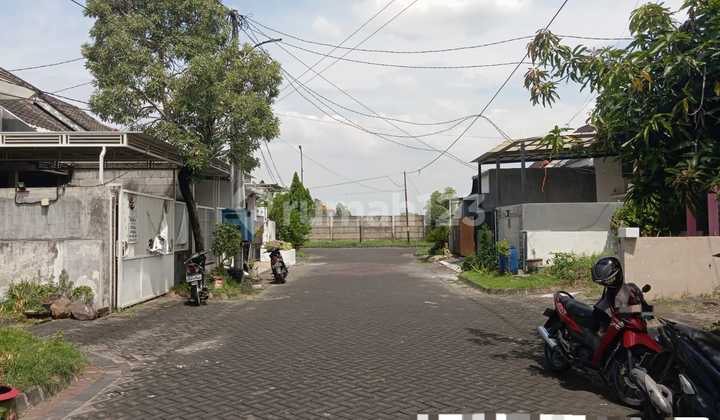 1216.186s(c) Rumah Lelang Gresik Di Menganti Di Puri Safira Regency 1216.186s(c) Rumah Lelang Gresik Di Menganti Di Puri Safira Regency