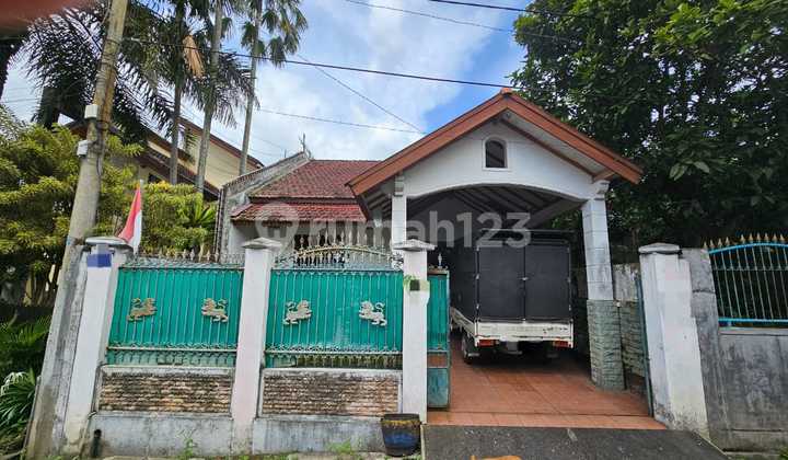 0801.9 Rumah Lelang Batu Di Batu Di Dewi Sartika 1