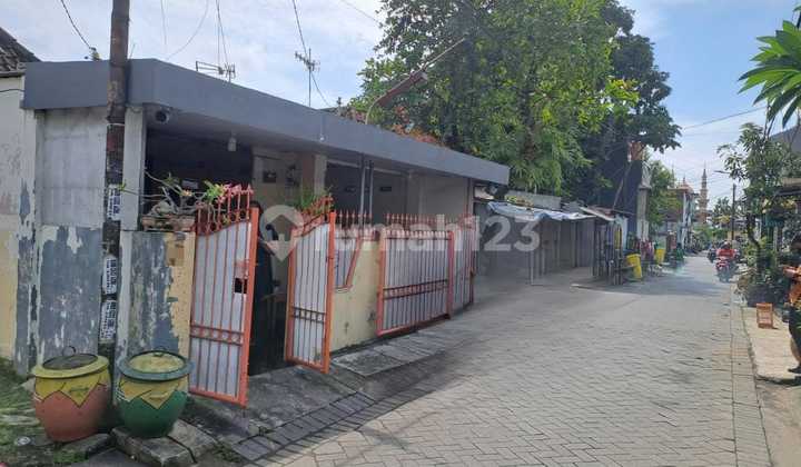 0806.28 Lelang Rumah Surabaya Di Gubeng Di Pucangan  1