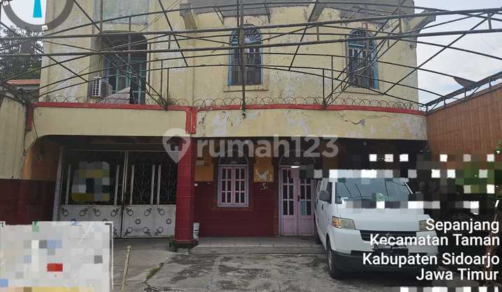 0205.42(B) Sidoarjo Auction House in Taman di Turisari