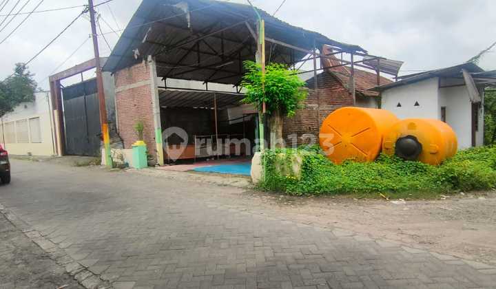 0211.43S(B) Gresik Auction Warehouse in Wringinanom at Sumengko Village Warehouse 0211.43S(B) Gresik Auction Warehouse in Wringinanom at Sumengko Village Warehouse