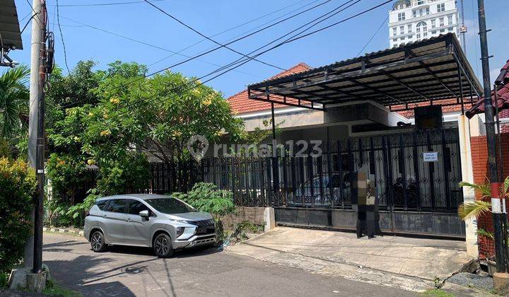 433.1105.24 Lelang Rumah Surabaya Di Taman Darmo Permai Selatan 1