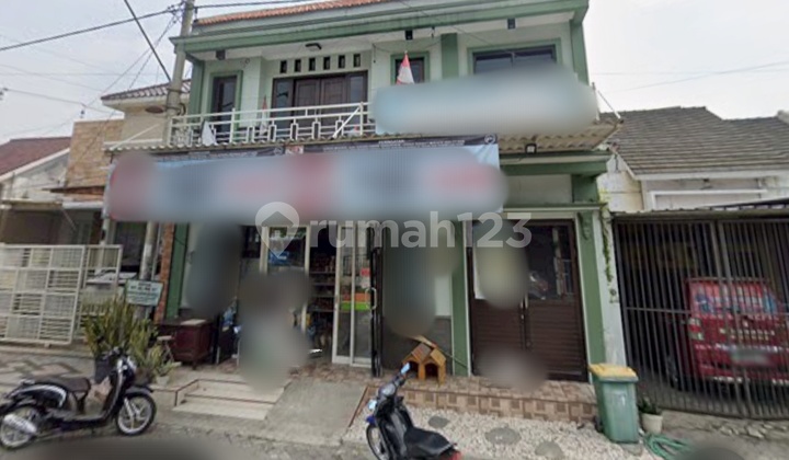 0402,11 Via Auction of Graha Majapahit House on Boulevard Mojokerto