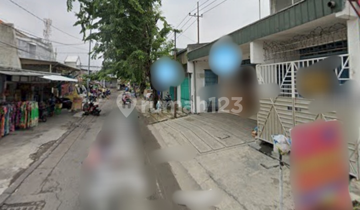 1111.32 Auction of Shophouses at Surabaya Horse Racing Track in Petemon, Sawahan