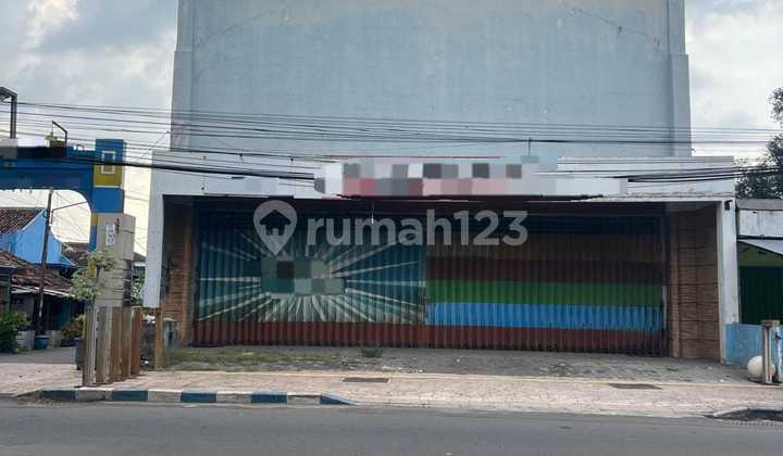 0304,13 Via Auction of Ruko on Ra Basuni Street, Mojokerto in Sooko 0304,13 Via Auction of Ruko on Ra Basuni Street, Mojokerto in Sooko