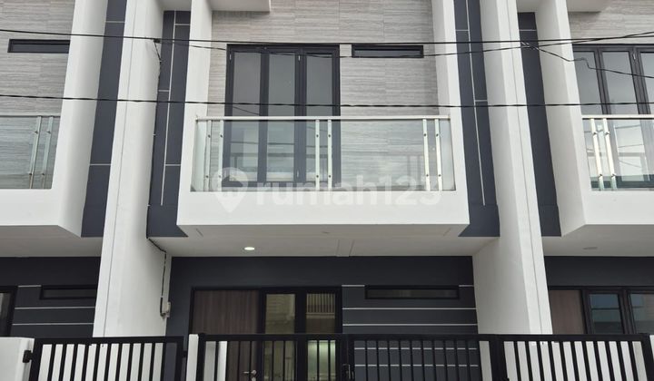 Dijual Rumah Di Modern Tengah Surabaya Timur Di Gununganyar