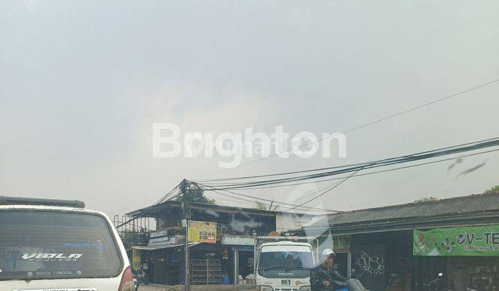 Gudang Strategis Dipinggir Jalan Raya