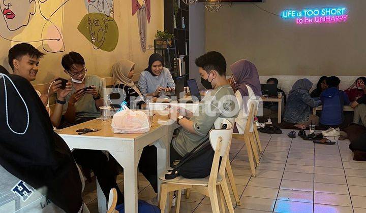 Cafe ramai Fully Furnished Nego cantik 2