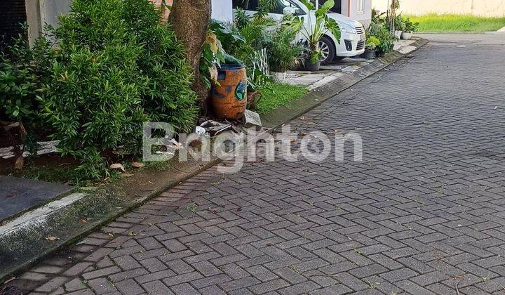 Rumah baru diperbaiki dan dicat di Serpong Garden 1