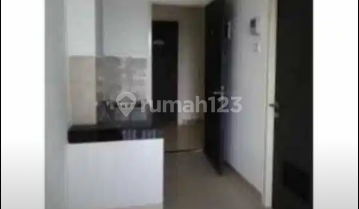 Studio Apartment Adjacent to Cisauk Station 2