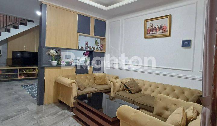 Rumah Cantik 2 Lantai Mewah di dalam Cluster 1