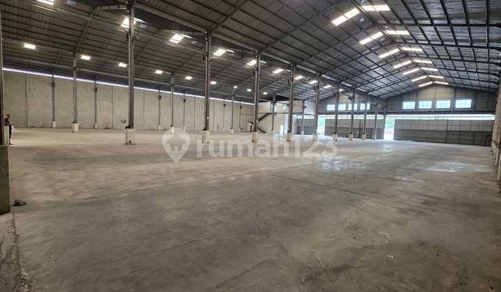 For Sale/Rent: Cikao Industrial Area Warehouse in Purwakarta, Affordable.