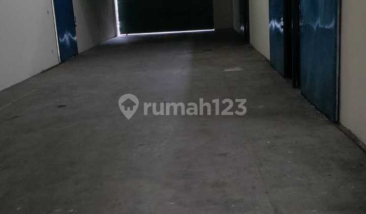 Disewakan Gudang 3 Ukuran 500, 1000 & 2300