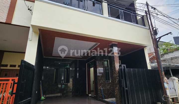 Rumah 2 Lantai Siap Huni di Komplek Griya Permata Asri, Baleendah, Bandung