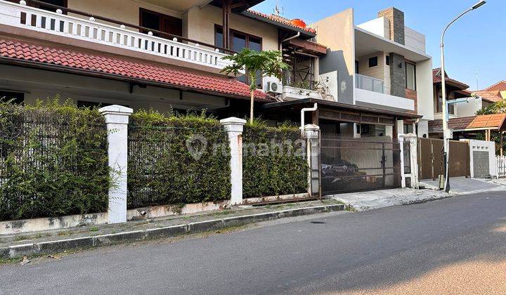 Rumah 2 Lantai Bagus SHM di Griya Inti Sentosa, Sunter, Jakarta Utara 1