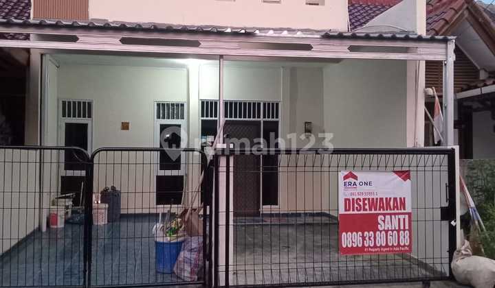 For rent: 2-story house in Metlend Menteng For rent: 2-story house in Metlend Menteng