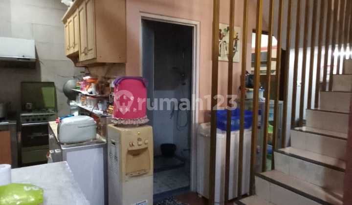 Rumah Sunter Murah 3 Lantai, Semi Furnished 2