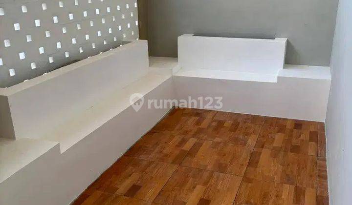 Rumah Bagus di Manukan Siap Huni Like New Butuh Cepat Laku 2