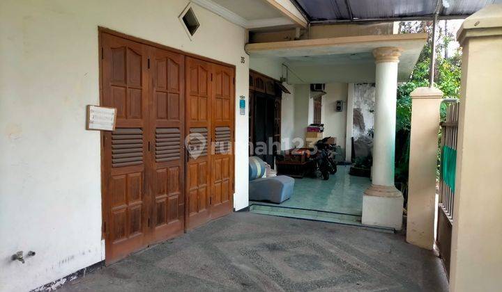 Rumah 2 Lantai di Darmo Permai Selatan Surabaya Siap Huni 2