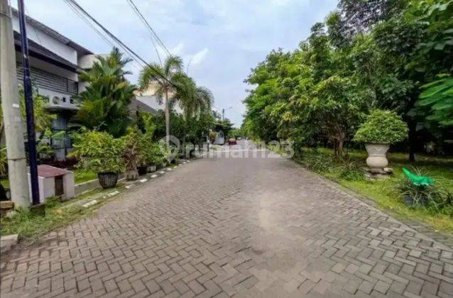 Rumah 2 Lantai Bagus di Babatan Pratama, Surabaya 2