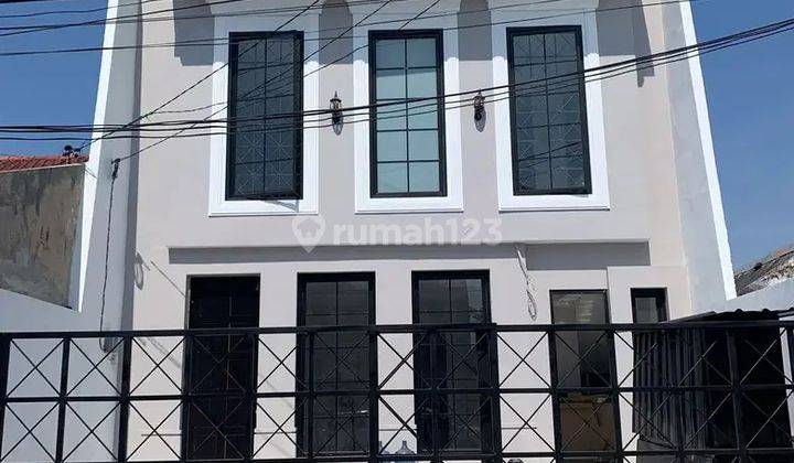 Rumah Baru Gress di Baratajaya Tengah Kota Surabaya 1