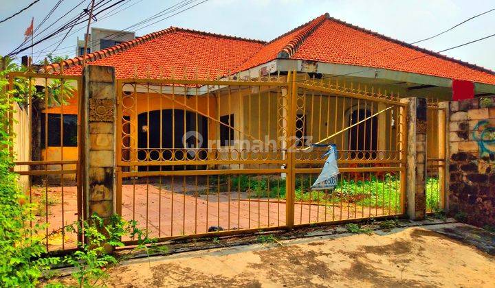 Dijual Rumah Luas Tanah 820 m² Menteng Dalam 1