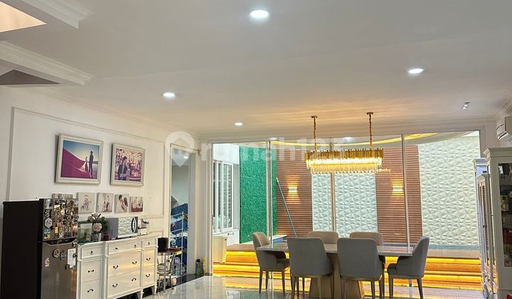 Dijual Rumah Bagus 2 Lantai Siap Huni Bebas Banjir