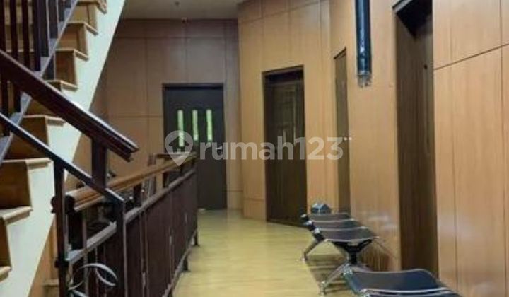 Selling 3-Storey Corner Shop House, Highly Strategic Location in Permata Hijau 2