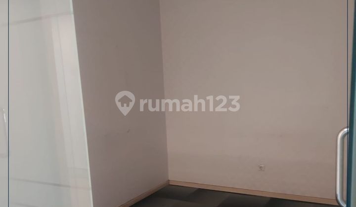 For Rent Office Space 257m2 in APL Tower Central Park