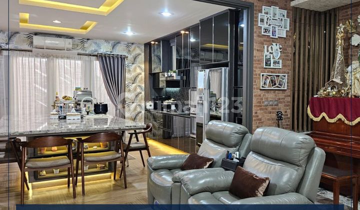 Siap Huni Rumah LB 260M2 di Suvarna Sutera Jati