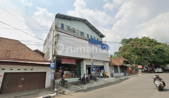 RUKO 3 LANTAI LEBAR 13 METER, WARUDOYONG, SUKABUMI, JAWA BARAT