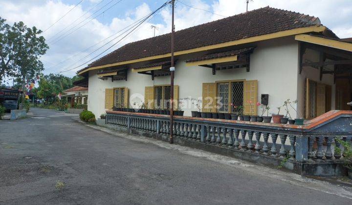 Di Jual Rumah Harga Rendah Lokasi Strategis Di Jl. Godean Sleman Jogja  1