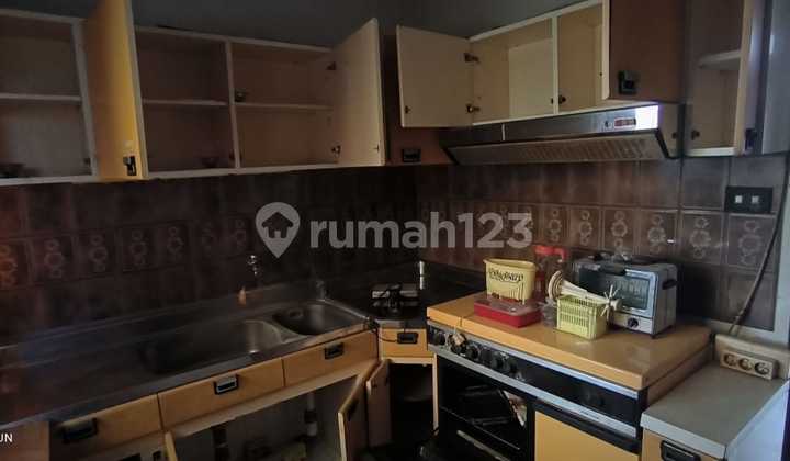 DIJUAL RUMAH LUAS COCOK UNTUK USAHA DEKAT KAMPUS UGM SLEMAN DIJUAL RUMAH LUAS COCOK UNTUK USAHA DEKAT KAMPUS UGM SLEMAN