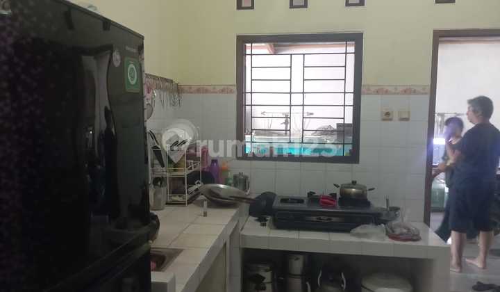 FOR SALE SPACIOUS HOUSE ON WATES STREET KM 10, ARGOMULYO, SEDAYU BANTUL 2